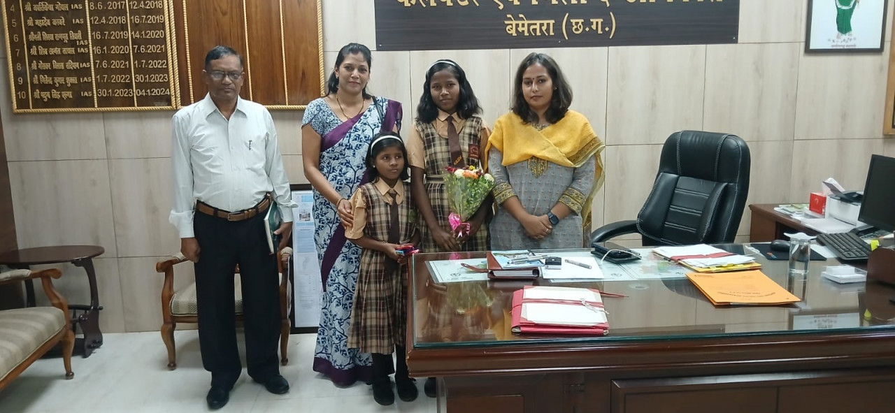 बेसहारा बच्चों को मिला नया जीवन कलेक्टर की पहल 