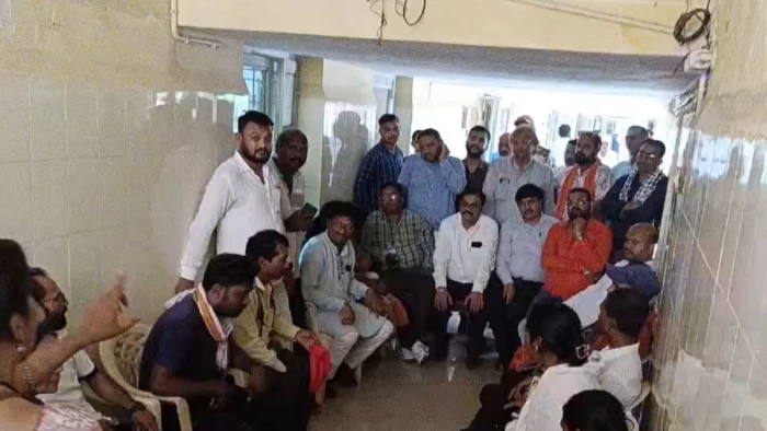 दल्लीराजहरा में दर्दनाक हदसा मुआवजे और नौकरी की मांग पर अड़े परिजन 