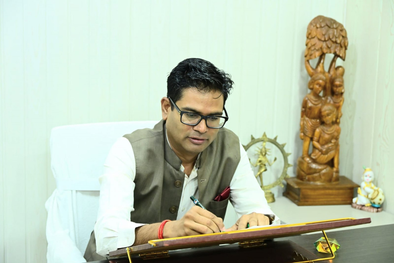 जशपुर के वित्त मंत्री ओपी चौधरी ने