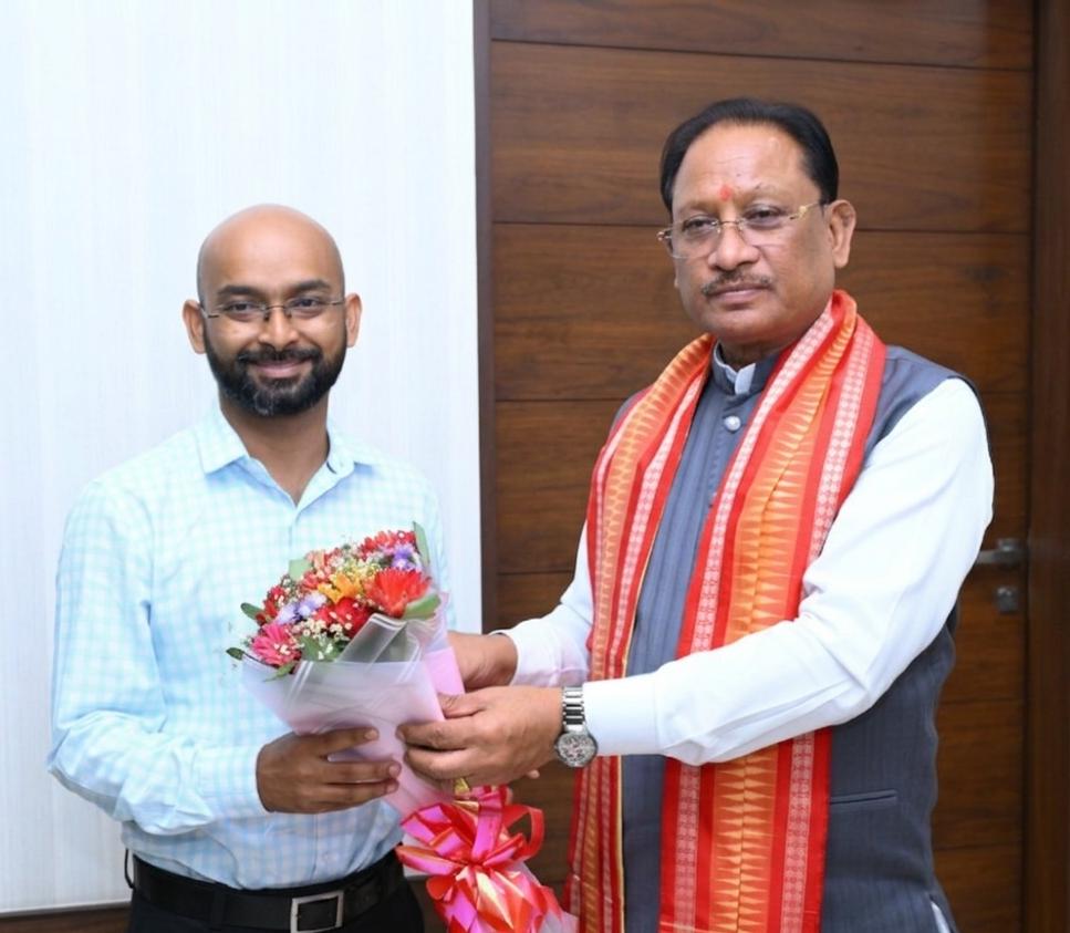 संबलपुरी गांव के अजय गुप्ता ने आईएफएस बनकर रचा नया इतिहास