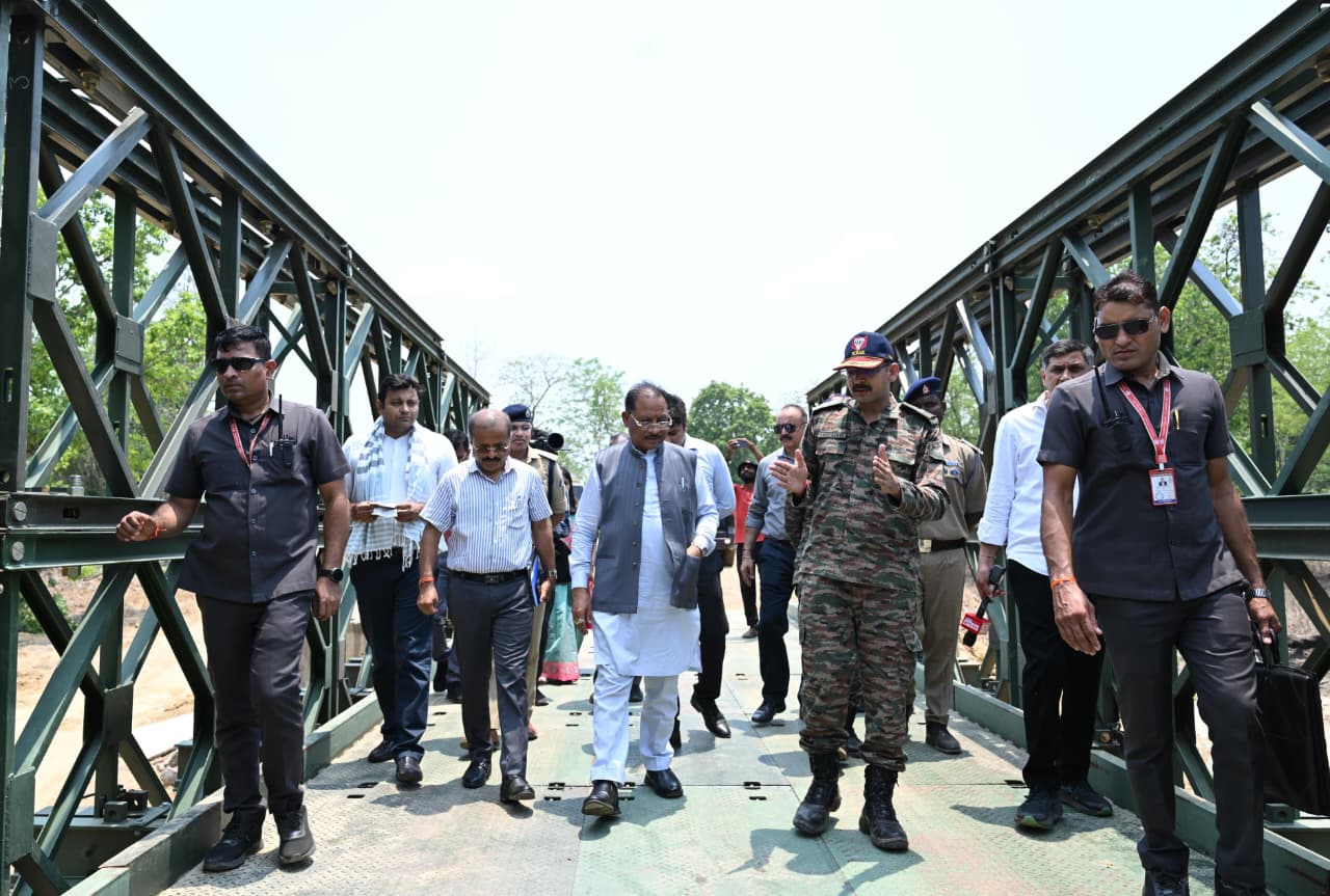 विकास विश्वास और सुशासन जनता और सरकार को आपस मे जोड़ती है 