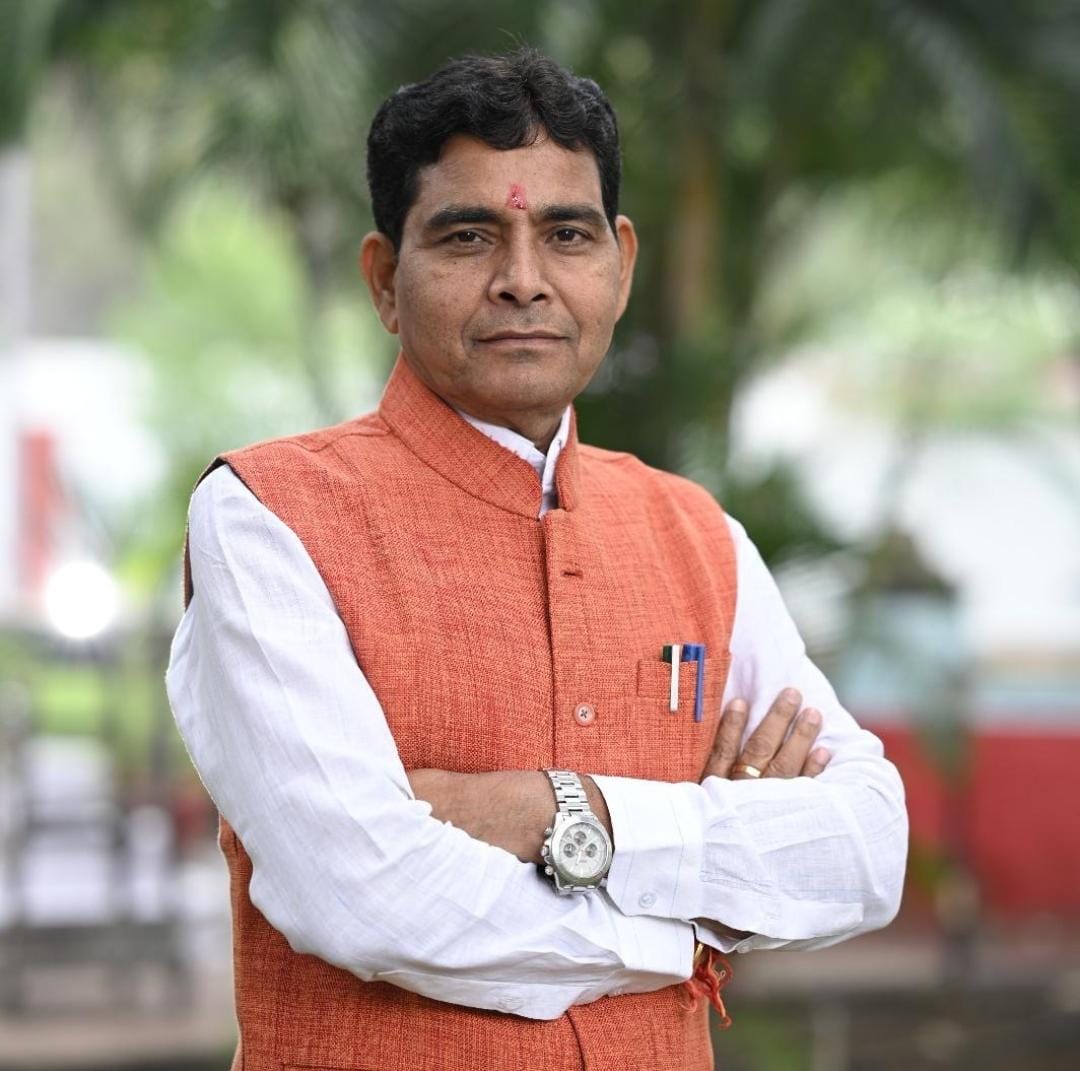 स्कूलों से होता है बच्चों का सामाजिक और सांस्कृतिक विकास: मंत्री टंक राम वर्मा