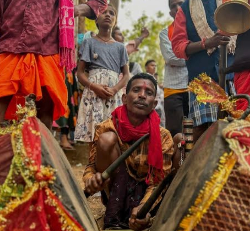 सेमरगाँव, आमाबेडा पेन माझी मूर्ति का अनावरण