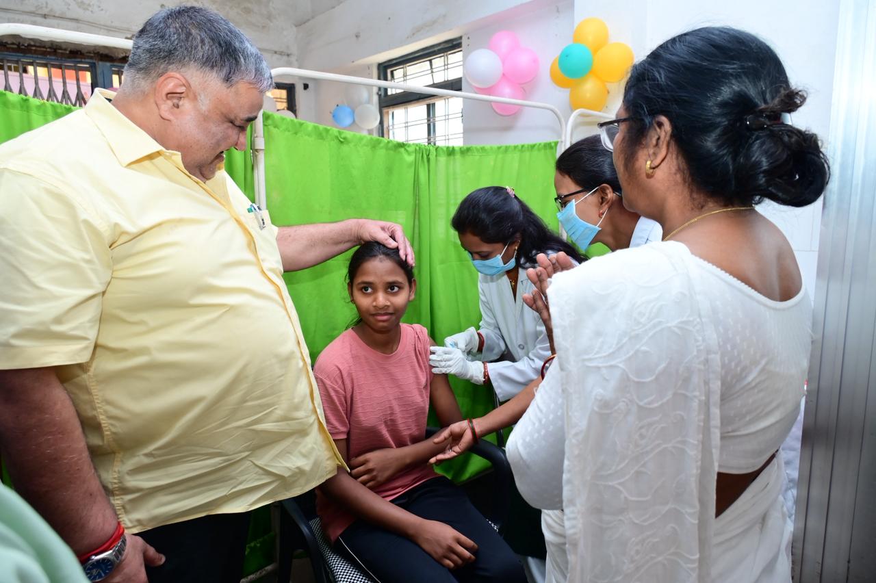 स्वस्थ बेटियाँ, समर्थ बेटियाँ: CG में HPV टीकाकरण शुरू हुआ